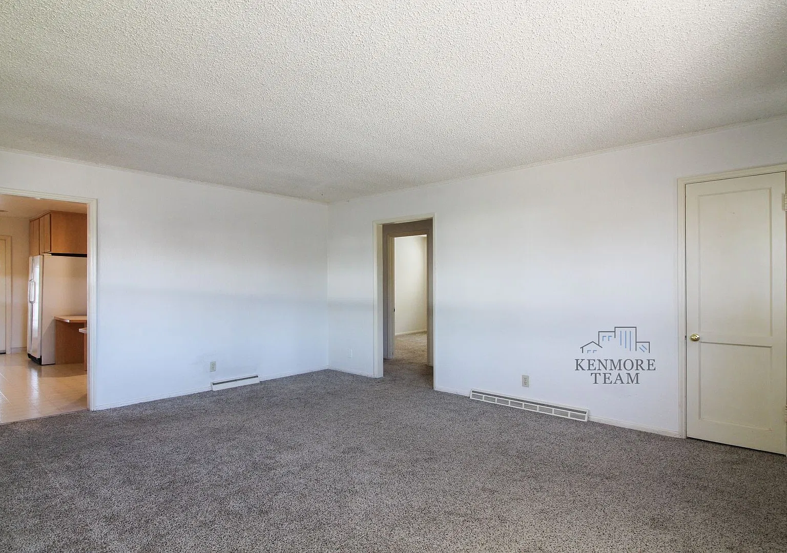3 Bedroom, 2 Bath Home in Richland — Photo 3