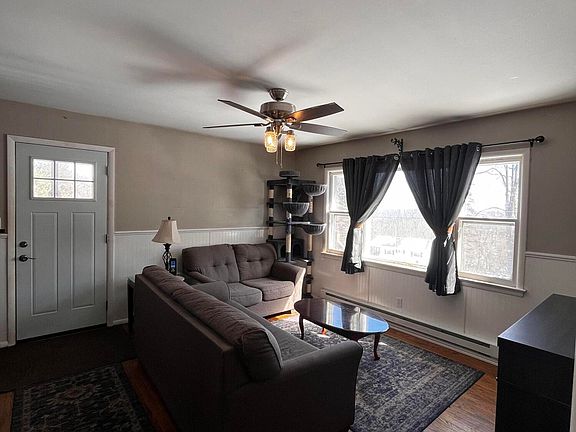 3rd image of 33 Alpine Rd