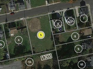 46 E Center St, Clayton, NJ 08312