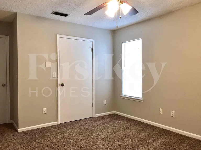 12365 Mastin Cove Rd — Photo 5