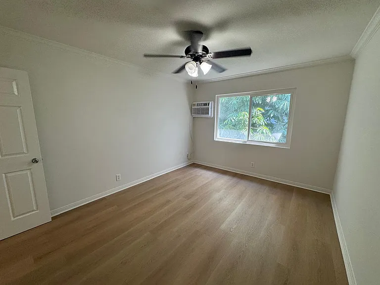 1541 N Detroit St #8 — Photo 2