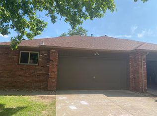 538 E Redwood St, Springfield, MO 65807