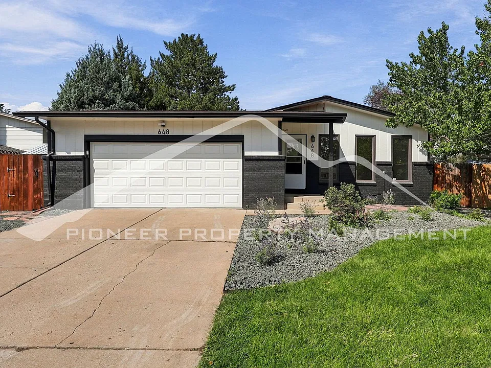 648 Buchanan Ln