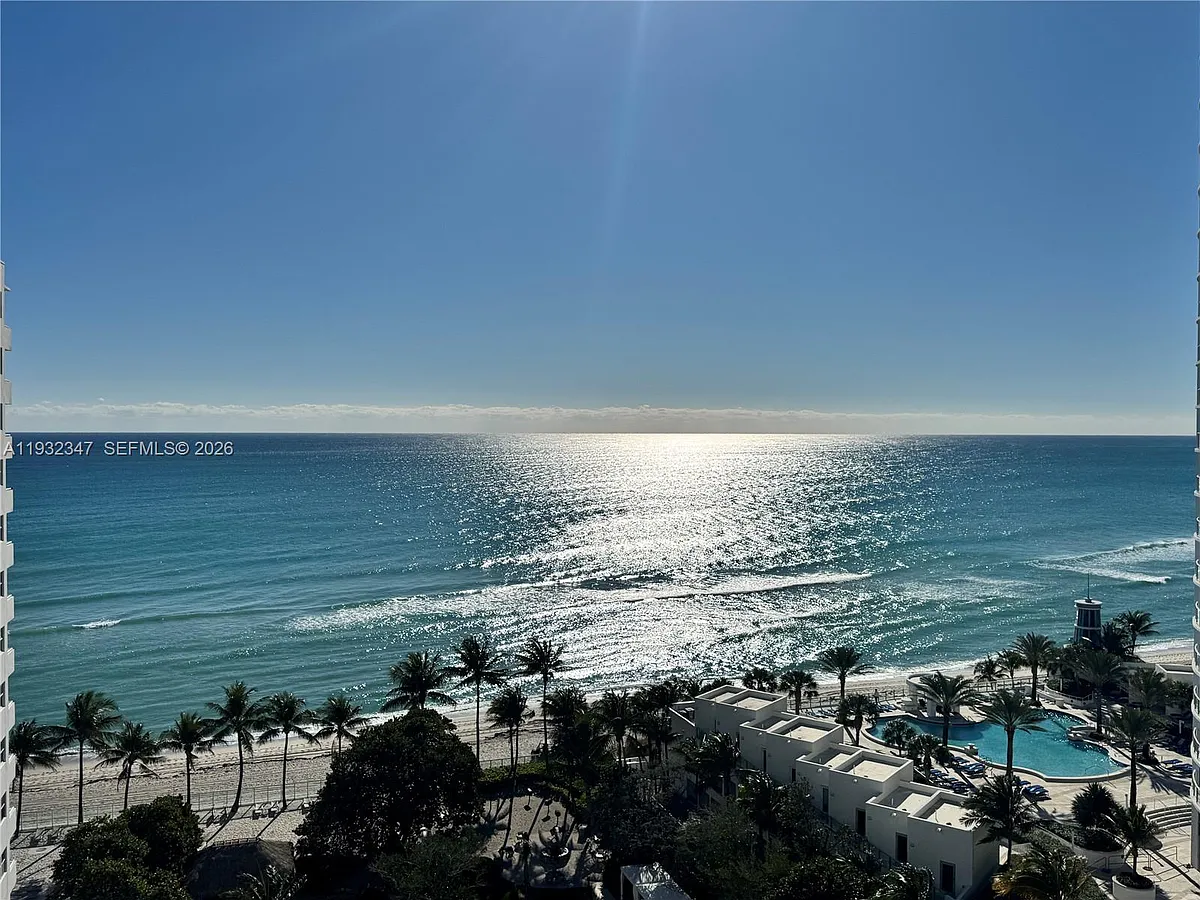 Building Photo - 3001 S Ocean Dr #645