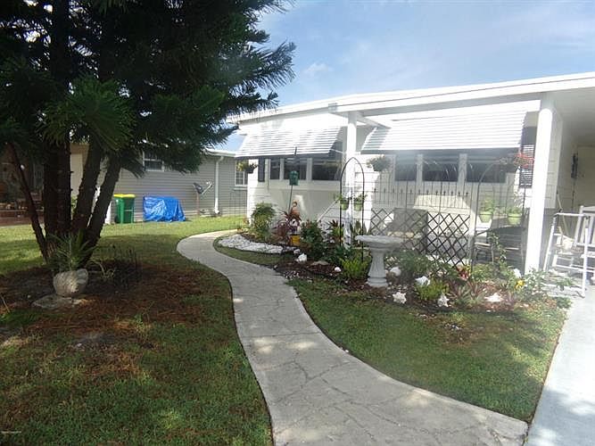 1st image of 738 Lark Dr