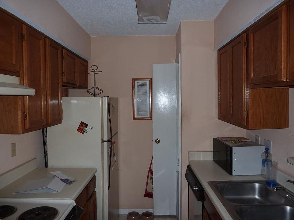 1st image of 11201 Lynbrook Dr APT 3814
