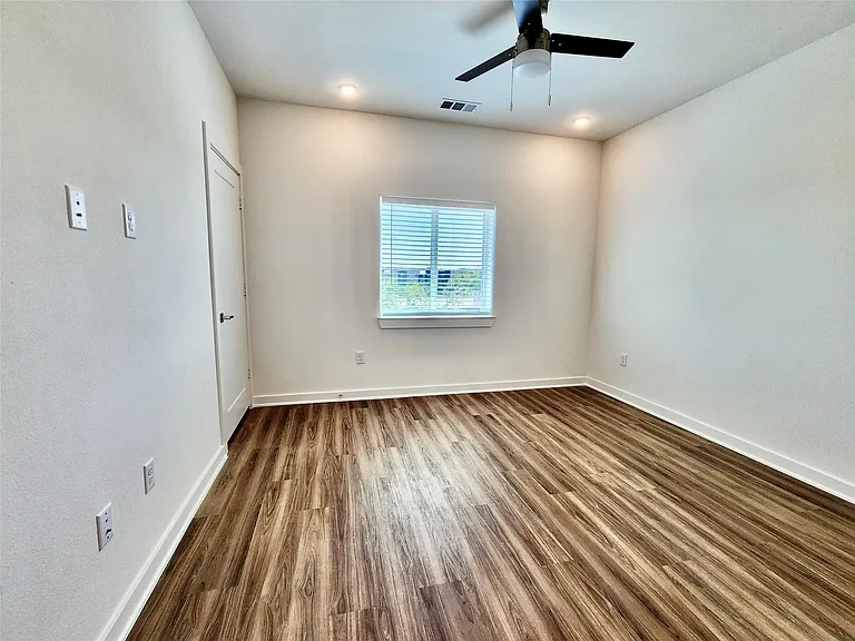 4802 S Congress Ave #208 — Photo 13