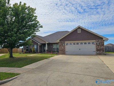 24529 Silent Spring Dr, Athens, AL, 35613