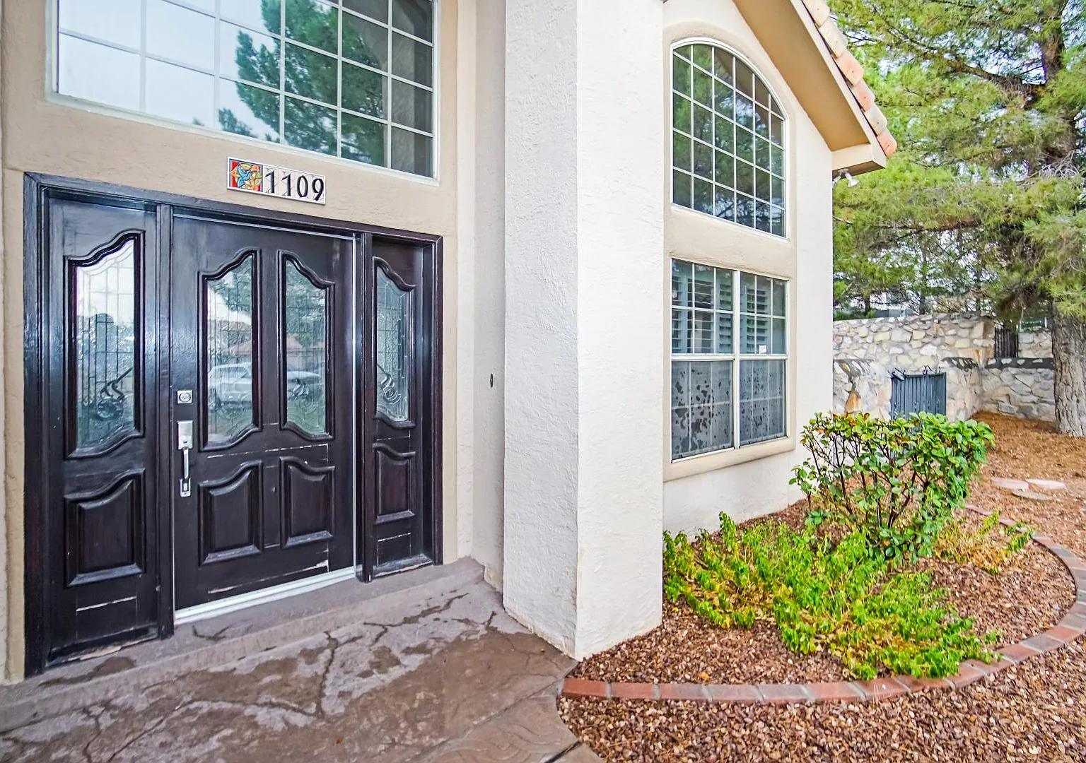 1109 Noble Ridge Way — Photo 4