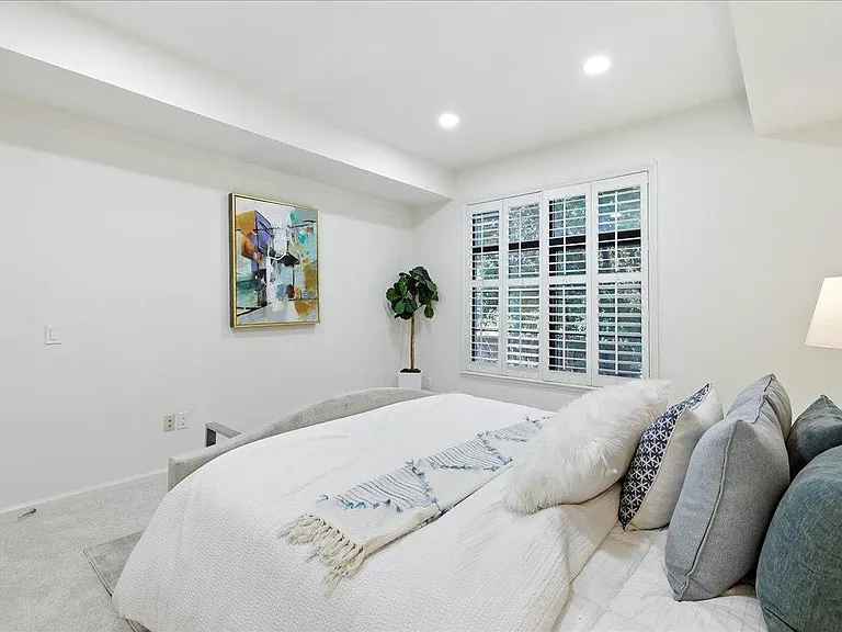 10745 N De Anza Blvd #115 — Photo 28