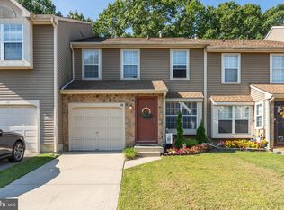 58 Kettlebrook Dr, Mount Laurel, NJ 08054