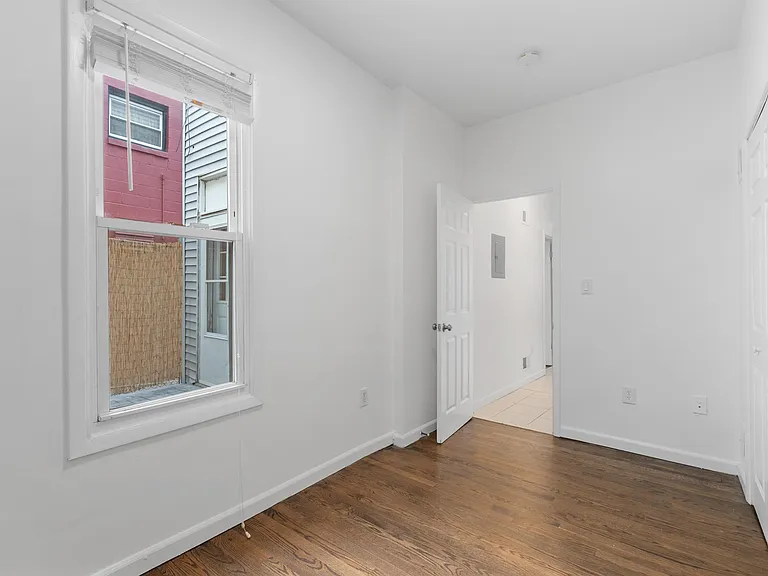 84 Griffith St #1 — Photo 14