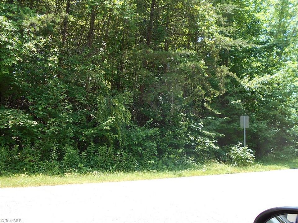 1st image of 653 Doe Run Dr