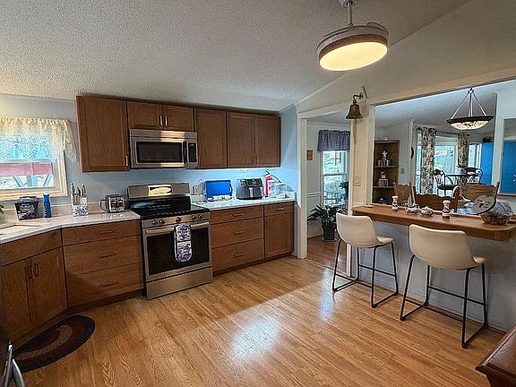 5th image of 511 Morning Spring Dr
