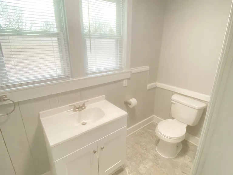 649 S Main St — Photo 9