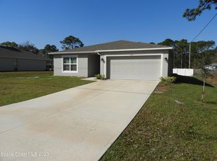 690 San Filippo Dr SE, Palm Bay, FL 32909