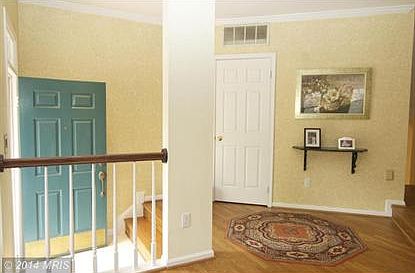 5th image of 12 Bloomingdale Ct