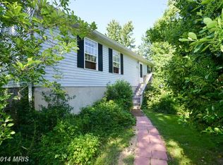 1215 Steamboat Rd, Shady Side, MD 20764