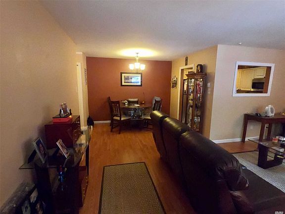 4th image of 25 Glen Hollow Dr APT H40