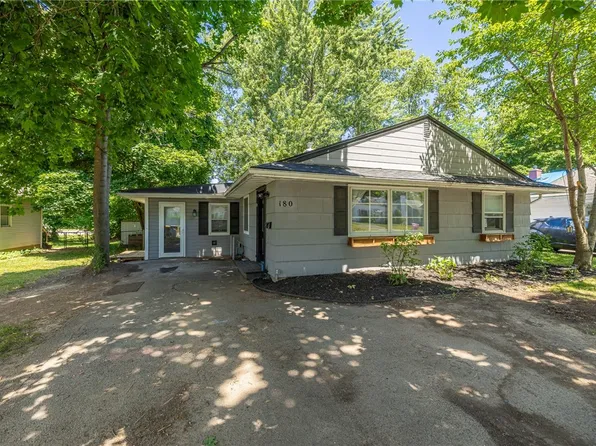180 English Rd, Rochester, NY 14616