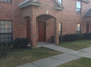 2216 N Carroll Blvd, Denton, TX 76201