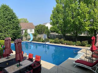 2617 Apple Creek Dr, Springfield, IL 62702