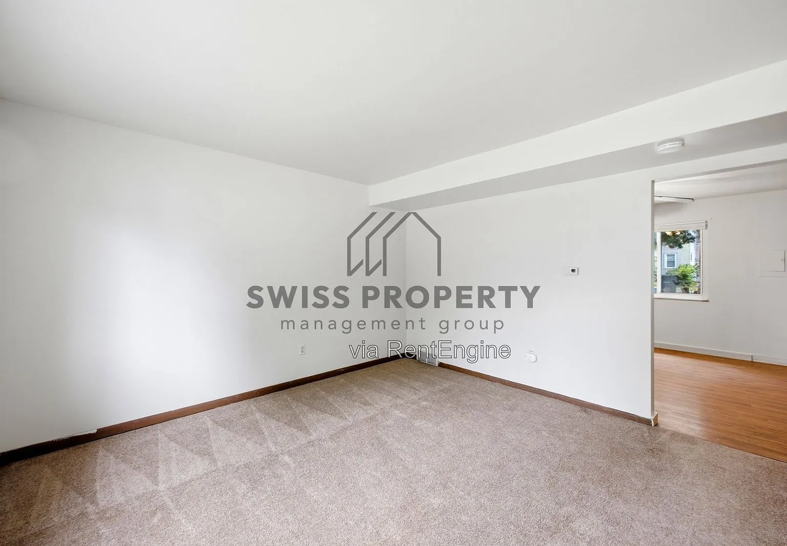 2 bed, 1.0 bath, 900 sqft, $1,000 — Photo 2