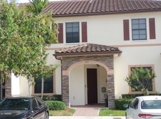 3352 W 92nd Pl, Hialeah, FL 33018