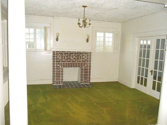 4th image of 1215 Carlisle Ave