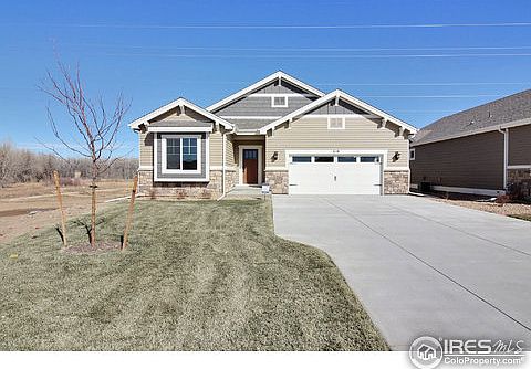 1st image of 610 N 78th Ave