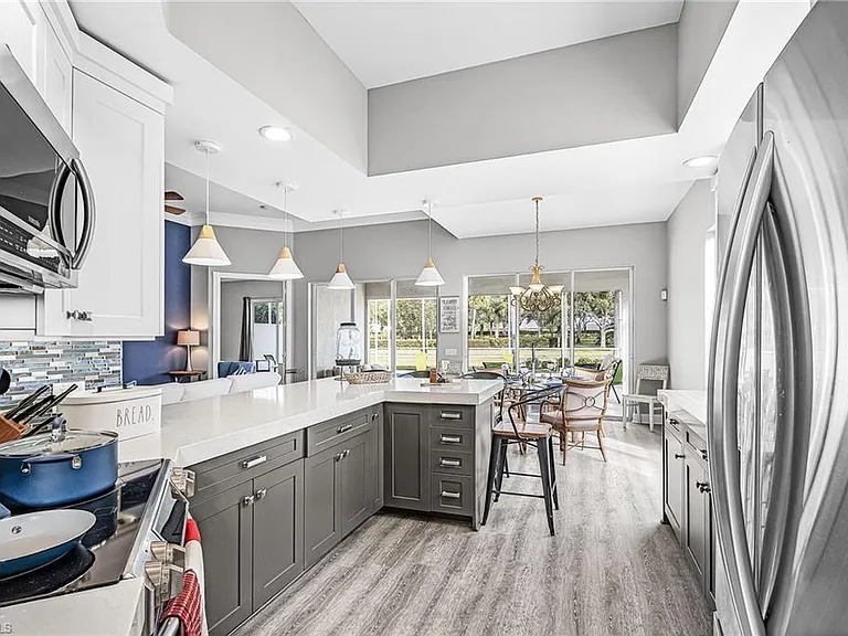 7549 Garibaldi Ct — Photo 9