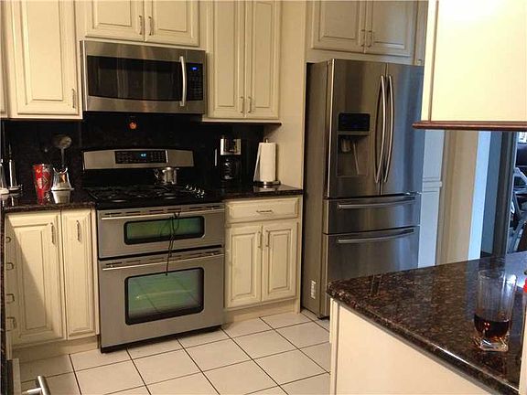 4th image of 10025 Montego Bay Dr
