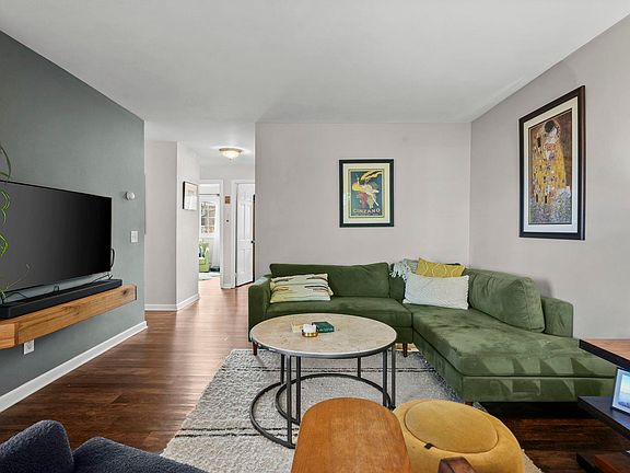 3rd image of 2126 Allen Blvd APT 1