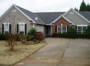 2813 Loral Pines Dr, Lawrenceville, GA 30044