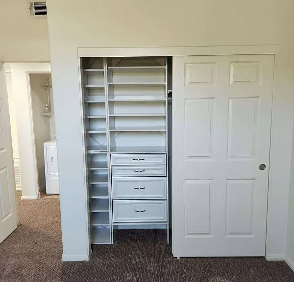 956 Tarragon Ln — Photo 3
