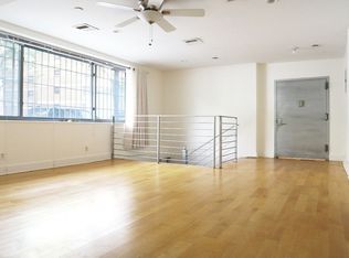 160 Scholes St APT 1B, Brooklyn, NY 11206