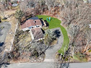 39 Sycamore Avenue, Farmingville, NY 11738