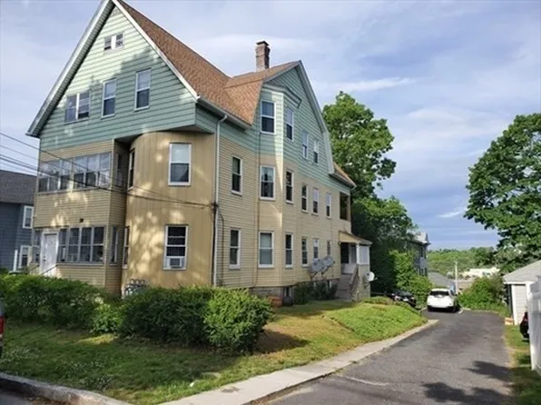 58 Tower St #3, Worcester, MA 01606