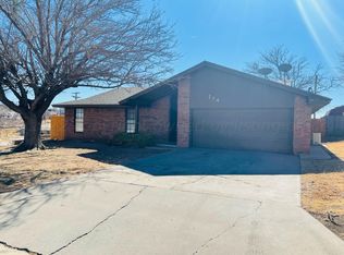 714 Mora Ave, Pampa, TX 79065