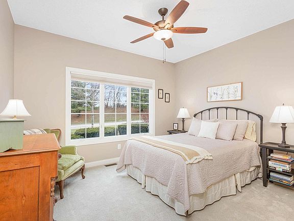5th image of 3454 Crowne Pointe Cir