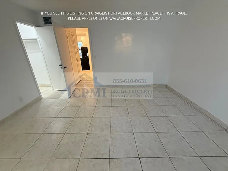Riverside Manor/N'ice Apartments - 889 Riverside Drive, Ft. Lauderdale, FL 33312 — Photo 21