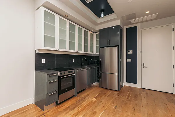 Rented by Nooklyn NYC LLC | media 50