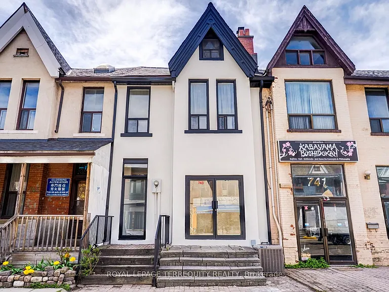 743 Gerrard St E #UPPER — Photo 23
