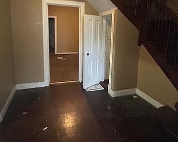 4th image of 2811 E 7th St