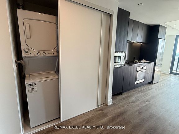 4th image of 3009 Novar Rd #1612