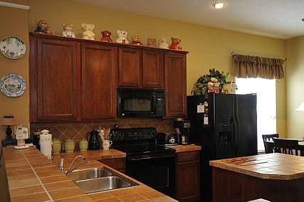 3rd image of 19238 Autumn Briar Ln