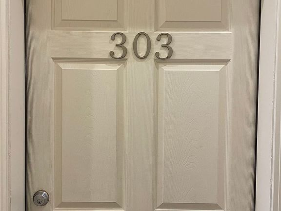 3rd image of 1510 C St Unit 303