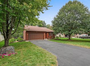 1617 Brooks Ave E, Maplewood, MN 55109
