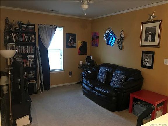 3rd image of 5015 Wallace Creek Ln