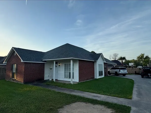 1221 E Worthey St, Gonzales, LA 70737